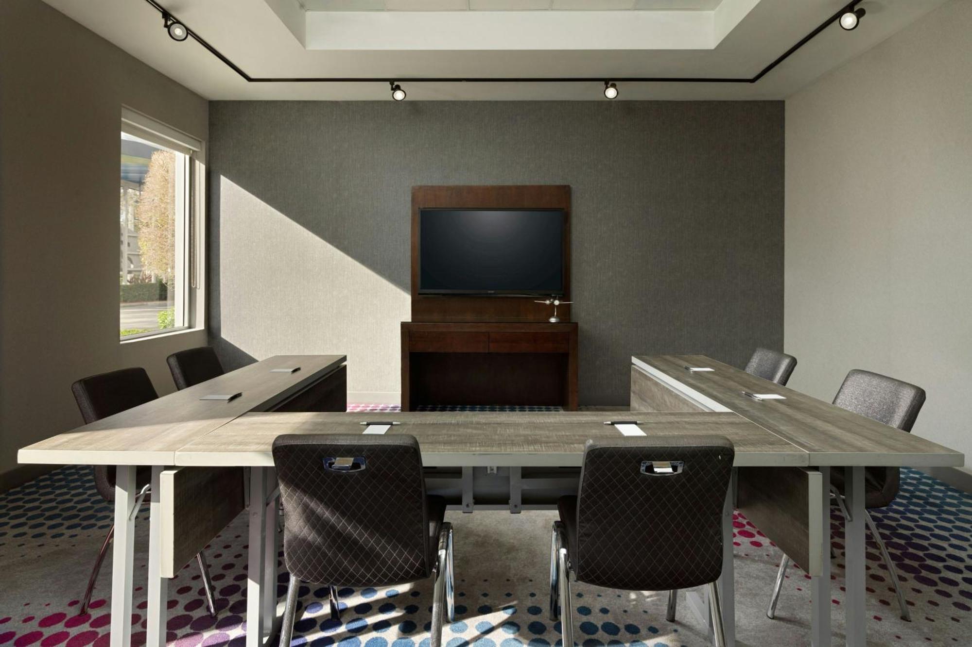 Hotel Aloft Miami 3*